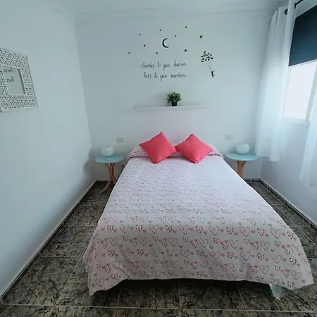 아파트 Happiness Apartament , Beach *
