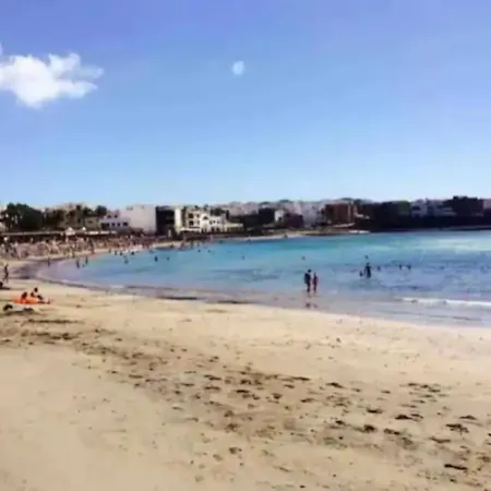 Happiness Apartament , Beach * 아리나가